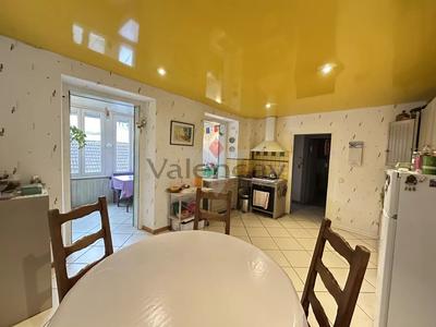 Appartement - 105 m² - 4 pièces