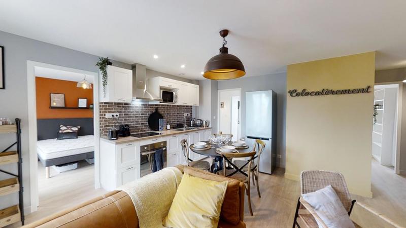 Appartement - 80 m² - 5 pièces