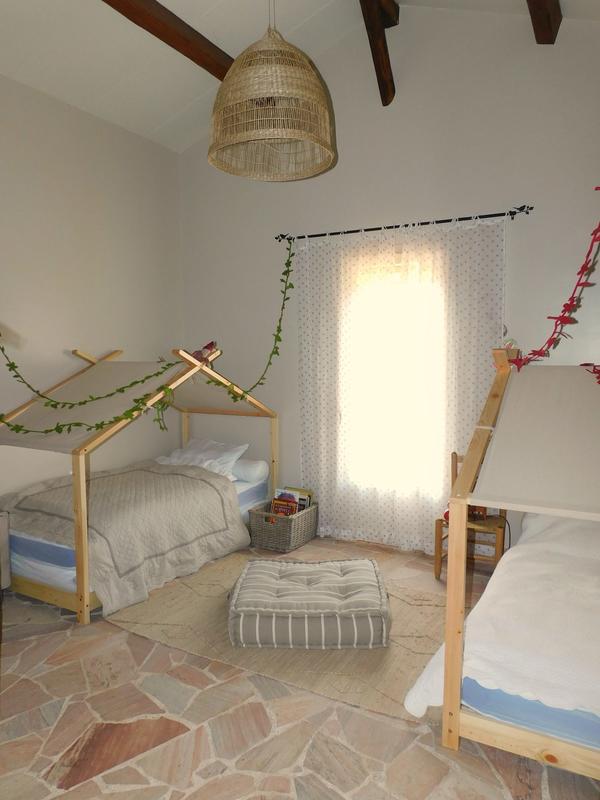 Maison - 936 m² - 23 pièces