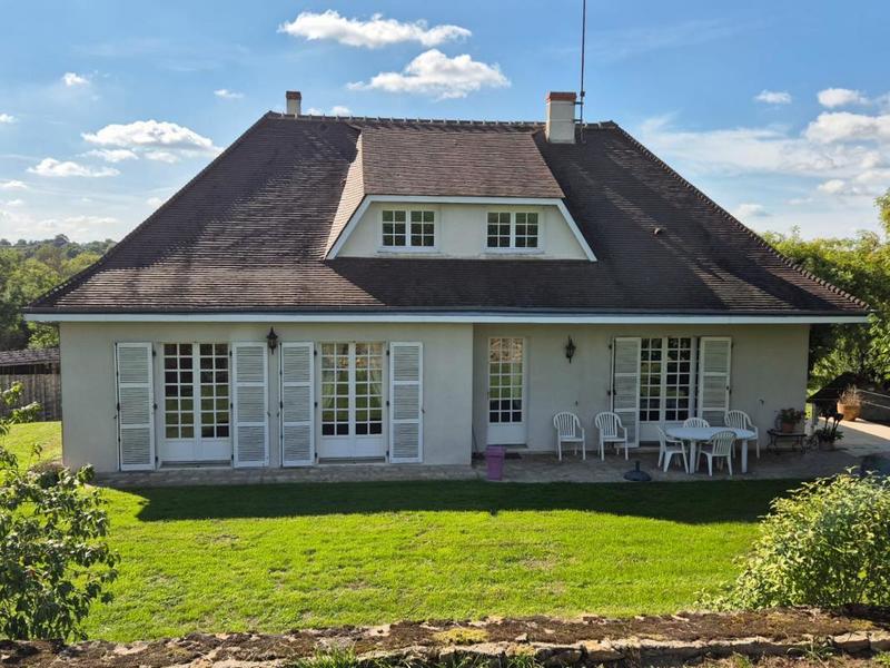 Pavillon - 136 m² - 5 pièces