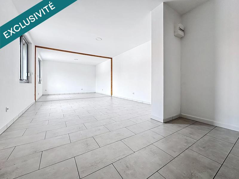 Local commercial - 243 m² - 6 pièces