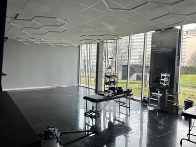 Local commercial - 130 m² - 4 pièces