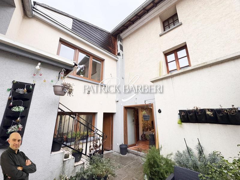 Maison - 112 m² - 5 pièces