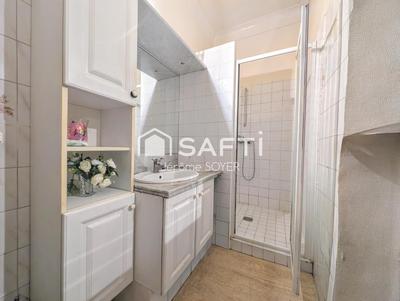 Maison - 184 m² - 7 pièces