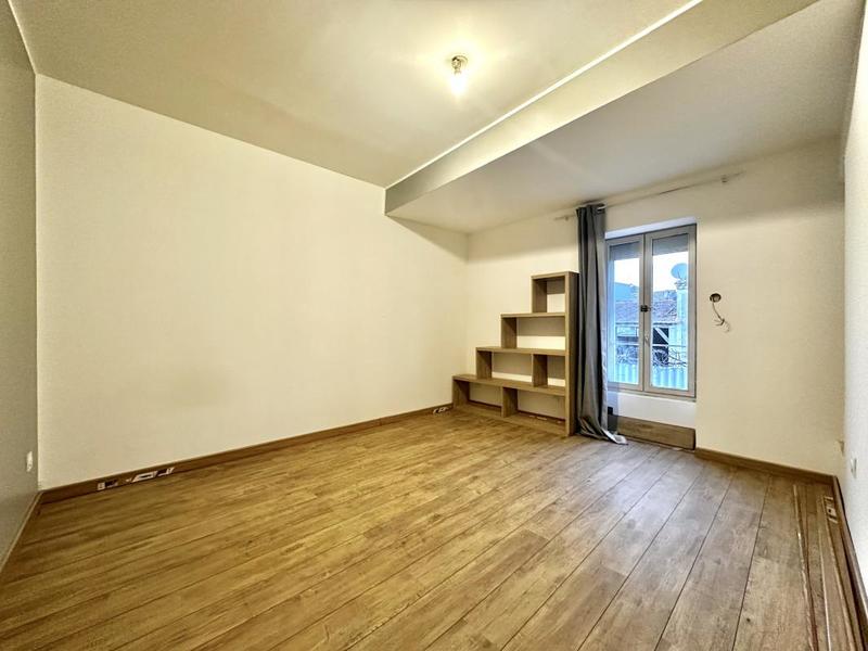 Maison - 94 m² - 5 pièces