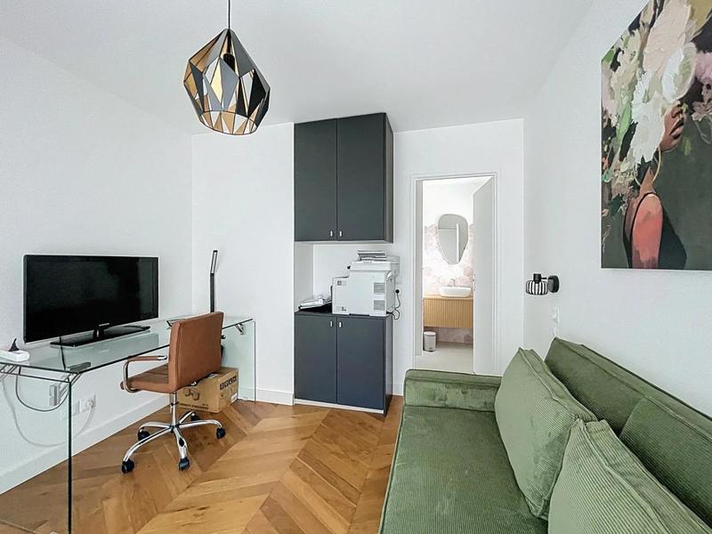 Maison - 181 m² - 7 pièces