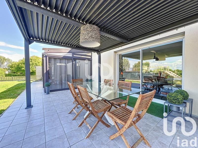 Maison - 280 m² - 8 pièces