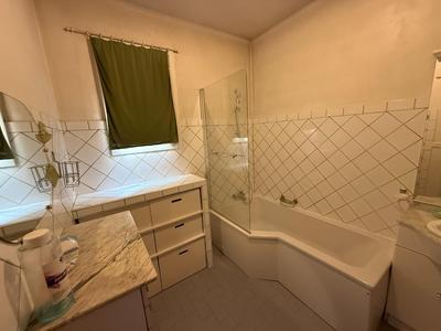 Villa - 90 m² - 4 pièces