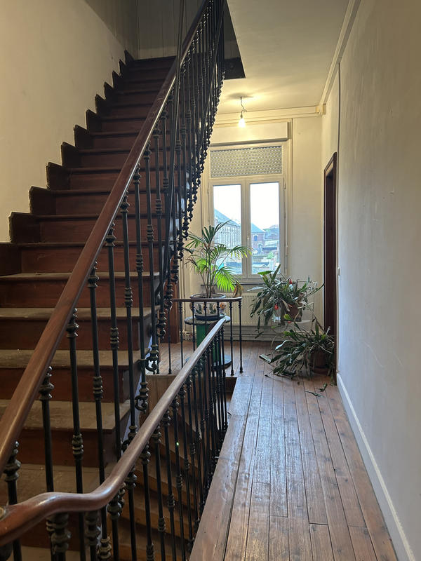 Maison - 235 m² - 10 pièces