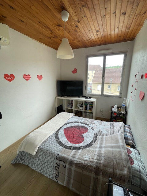 Maison - 148 m² - 8 pièces