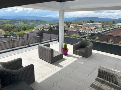 Appartement - 98 m² - 4 pièces