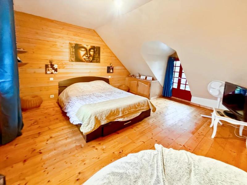 Maison - 140 m² - 5 pièces