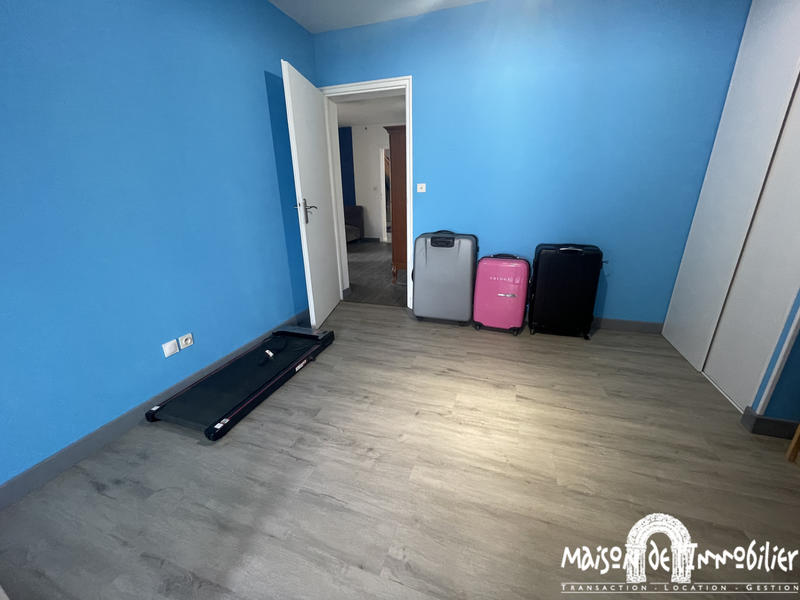 Maison - 185 m² - 8 pièces