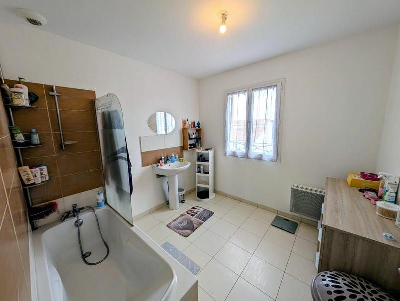 Maison traditionnelle - 105 m² - 4 pièces