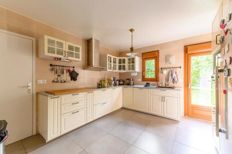 Maison - 145 m² - 6 pièces