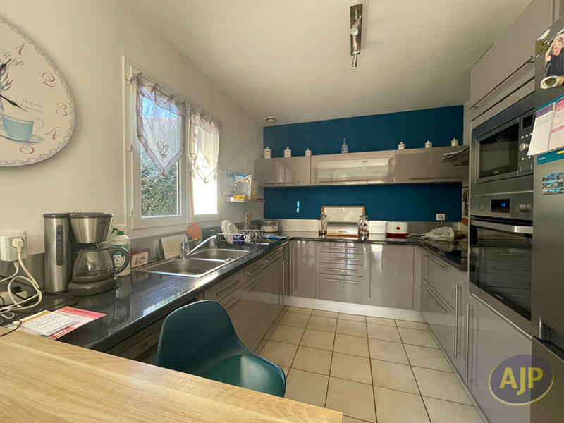 Maison - 84 m² - 4 pièces