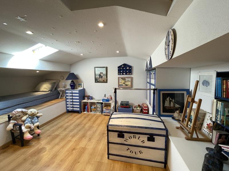 Maison - 121 m² - 5 pièces