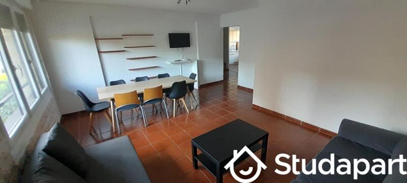 Chambre - 12 m² - 1 pièce