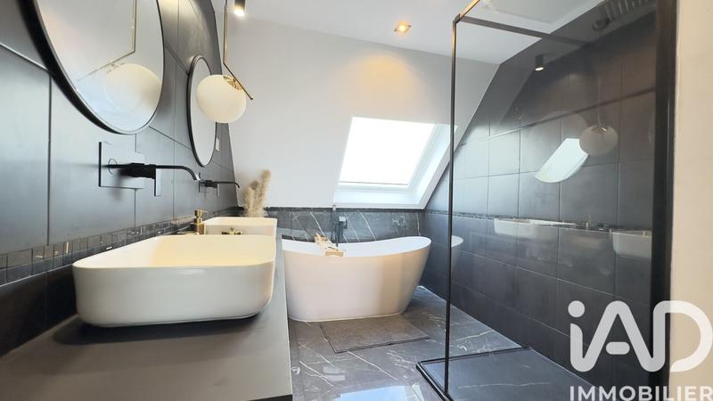 Maison - 165 m² - 7 pièces