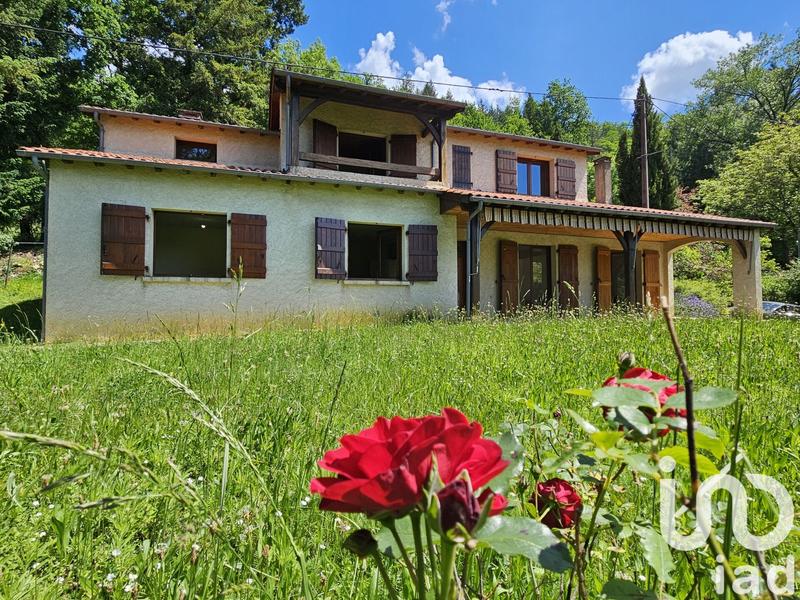 Maison - 137 m² - 5 pièces