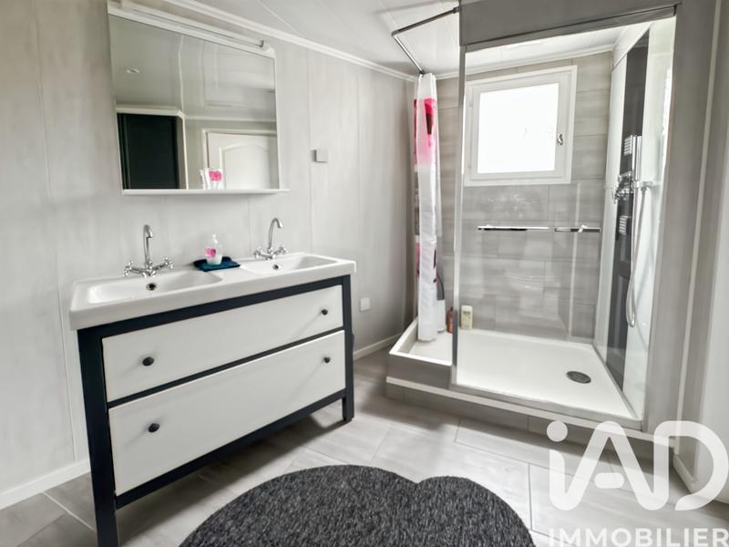 Maison - 180 m² - 7 pièces