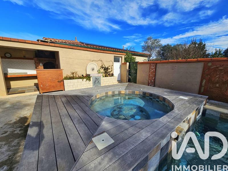 Maison - 255 m² - 9 pièces