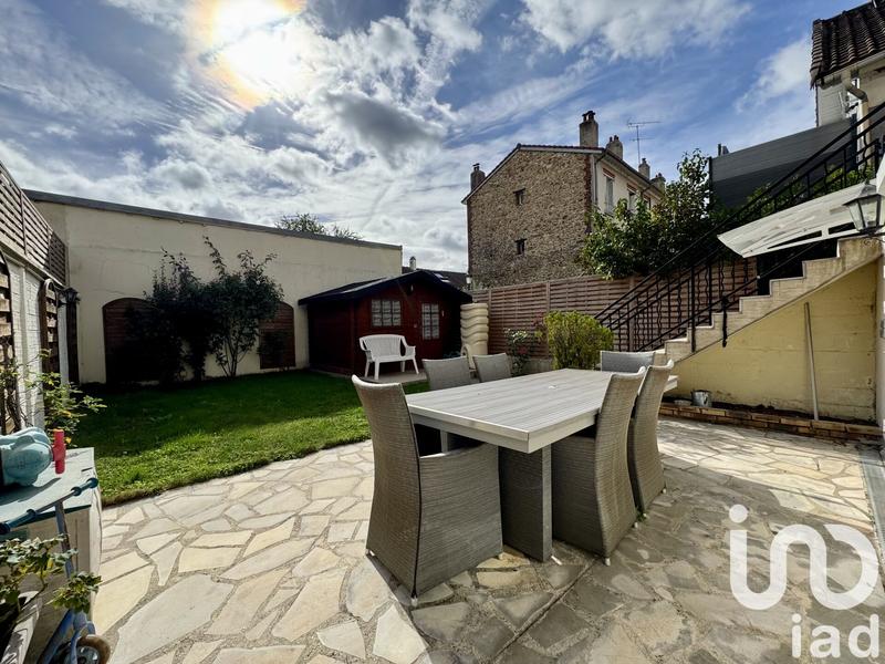 Maison - 104 m² - 4 pièces