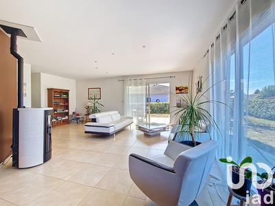 Maison - 98 m² - 3 pièces