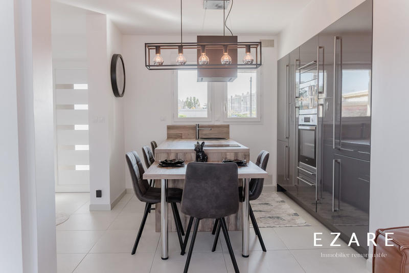 Maison - 141 m² - 5 pièces