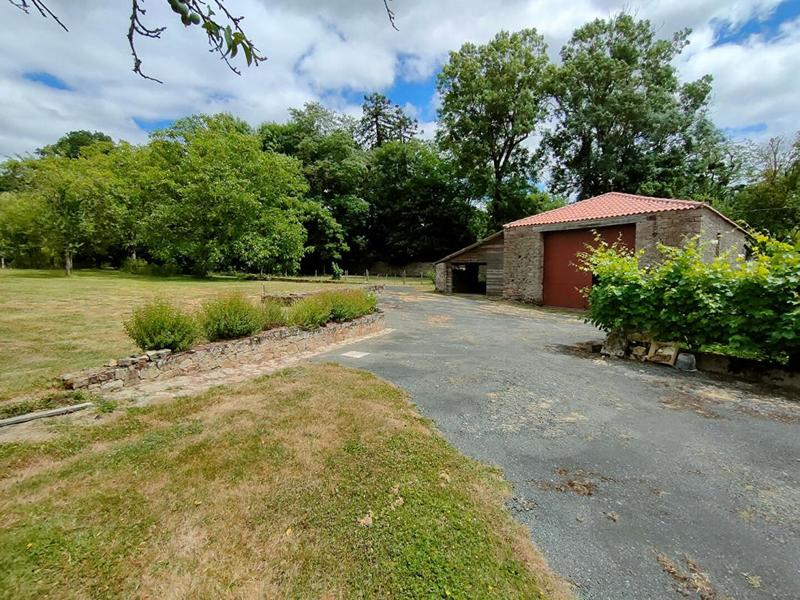 Maison - 196 m² - 7 pièces