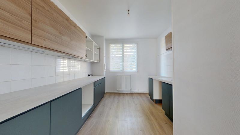 Appartement - 90 m² - 4 pièces