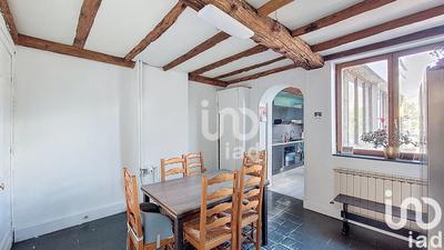 Maison - 141 m² - 8 pièces