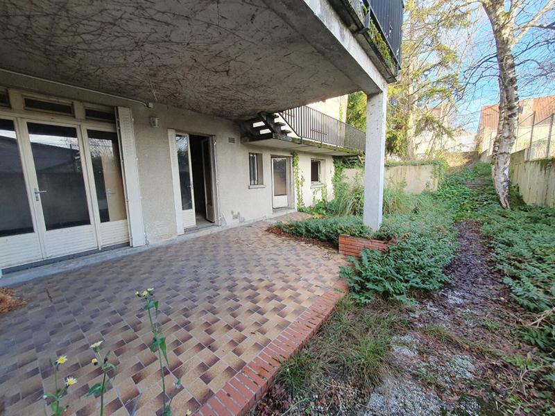 Maison - 180 m² - 8 pièces