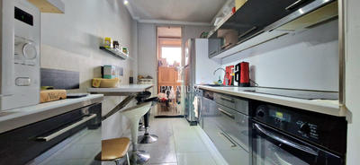 Appartement - 93 m² - 5 pièces