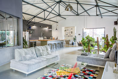 Maison - 221 m² - 6 pièces