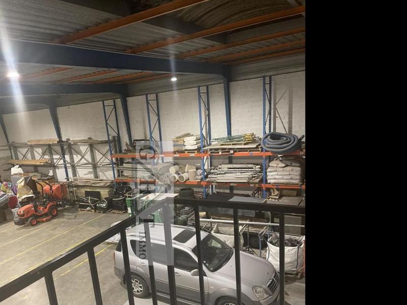 Entrepôt - 1 188 m²