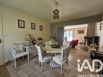 Maison - 139 m² - 7 pièces