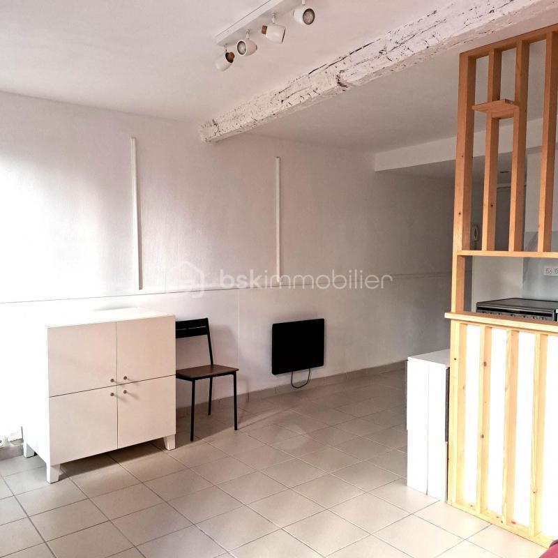 Studio - 24 m² - 1 pièce