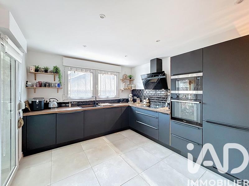 Maison - 170 m² - 5 pièces