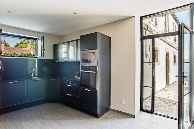 Maison traditionnelle - 310 m² - 9 pièces