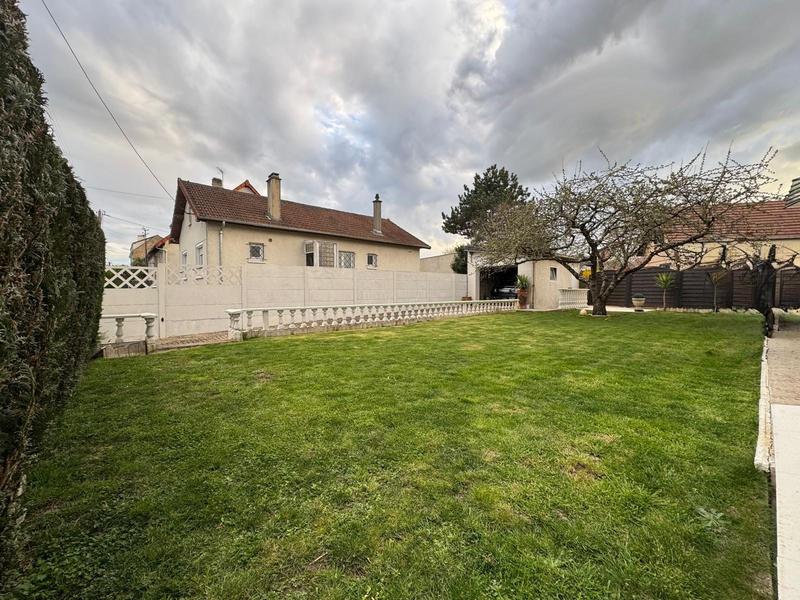 Maison - 85 m² - 4 pièces