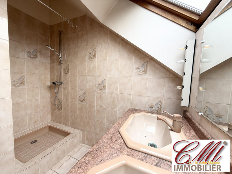 Maison - 149 m² - 7 pièces