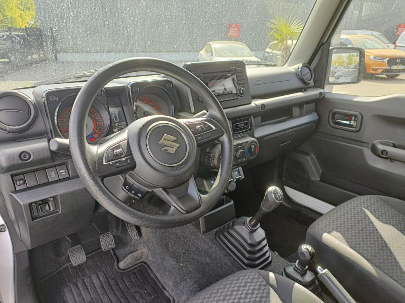 Suzuki Jimny 1.5 Vvt Privilege
