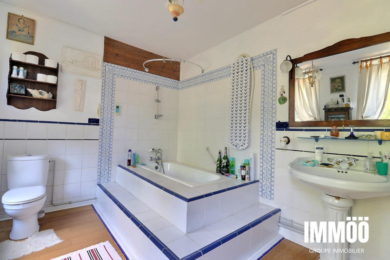 Maison ancienne - 195 m² - 9 pièces