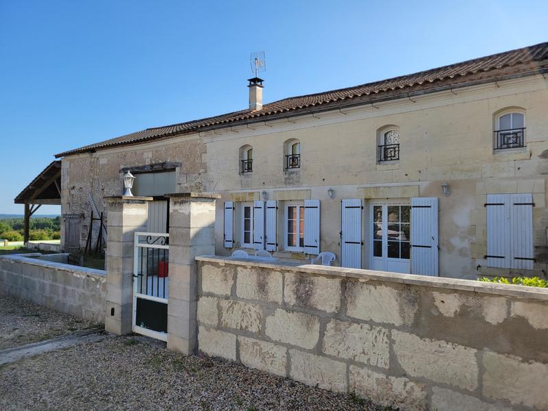 Maison - 180 m² - 6 pièces