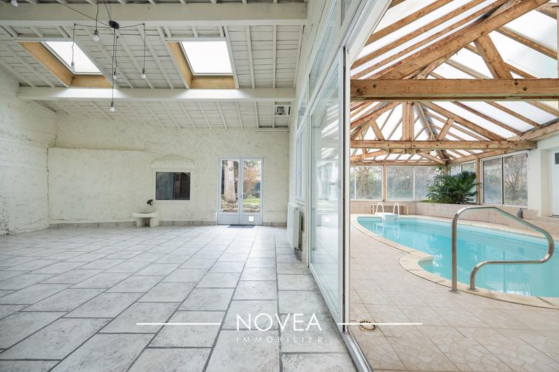 Maison ancienne - 298 m² - 8 pièces