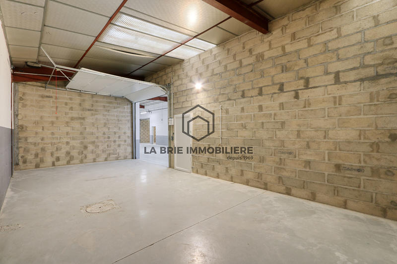 Local d'activité / Entrepôt - 43 m² - 1 pièce