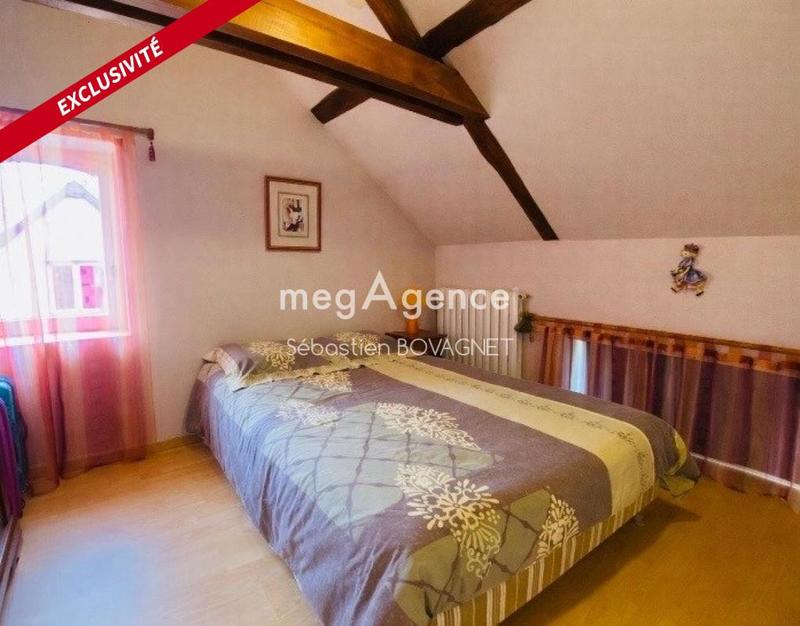 Propriété - 180 m² - 8 pièces