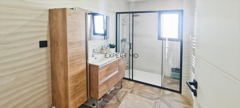 Villa - 102 m² - 4 pièces