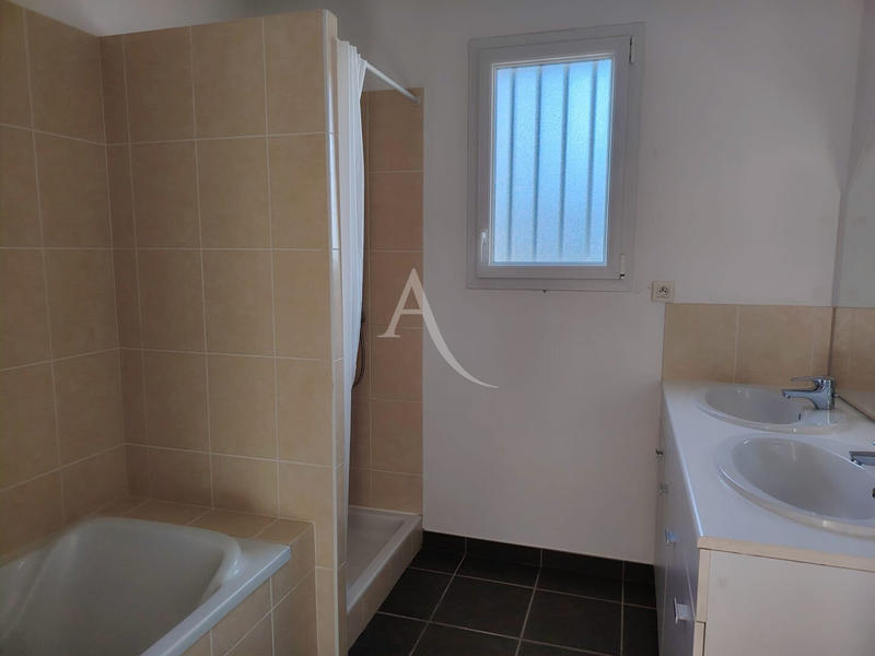 Maison - 105 m² - 4 pièces